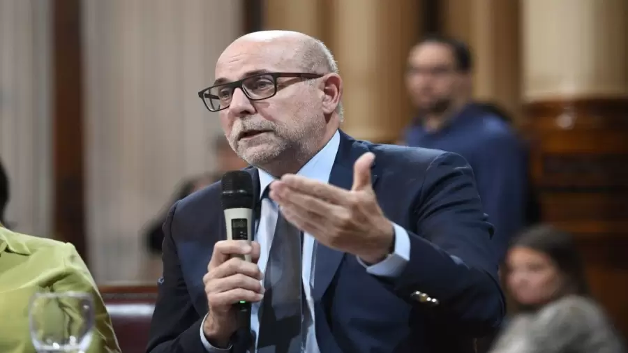 Senador Flavio Fama