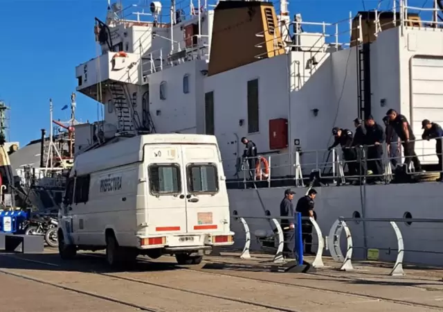 El hecho caus� conmoci�n en el puerto Ingeniero White. (Foto: web)