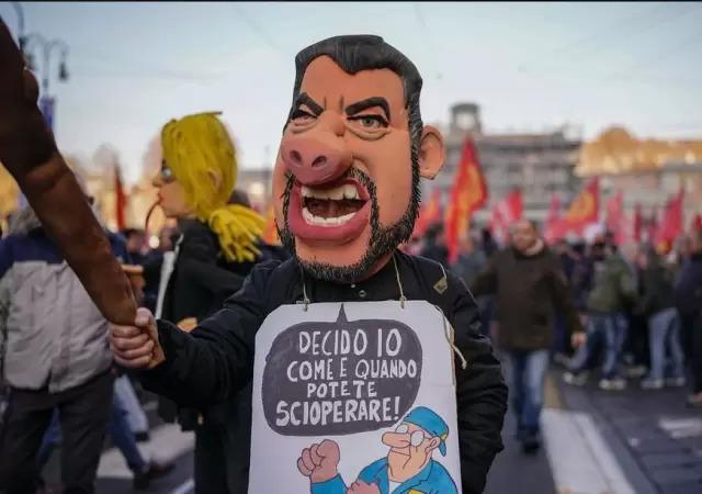 Meloni quiere optimizar el super�vit del Estado y las manifestaciones en contra se hacen sentir.