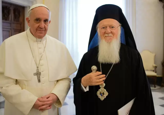 El Papa Francisco junto al l�der de la Iglesia Ortodoxa