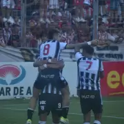 �El Lobo se hizo gigante en Tucum�n y es finalista por el ascenso!