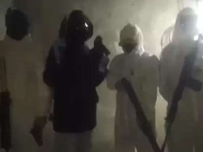Se inici� una causa d�nde se trata de identificar a los integrantes que aparecen en el video y las armas que portan.