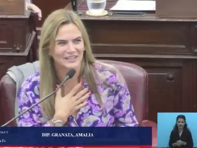 La diputada Amalia Granata quiere enfrentarse en elecciones con Pullaro, gobernador de Santa Fe./