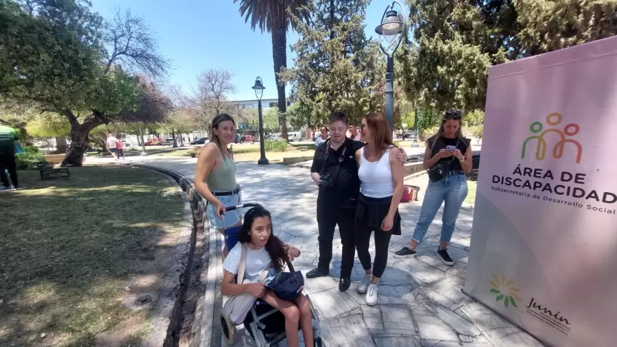 "Trabajamos para que haya m�s espacios para esas personas, y para que todo d� como resultado la convivencia mutua" (G. Cicchitti)