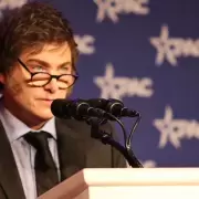 "Los comedores de pochoclos deben estar bien gordos, no les hemos dado el gusto"