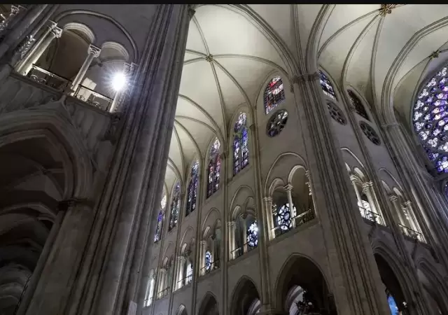 Tras cinco a�os de silencio, la imponente obra reabre sus puertas a la humanidad.