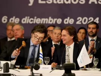 Javier Milei y Lacalle Pou en el traspaso de la presidencia del Mercosur