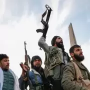 Ej�rcito rebelde ocupa Damasco y el presidente se fug� del pa�s