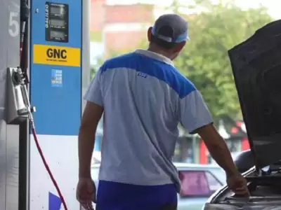 GNC.