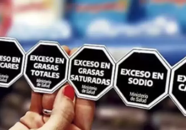 La Ley de Etiquetado Frontal determina los niveles m�ximos de grasas, calor�as y az�cares que un producto puede tener.