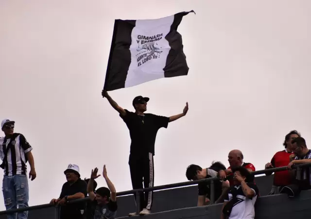 El Lobo mendocino se fue con la frente alta de C�rdoba