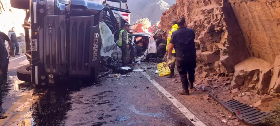 Personal de Gendarmer�a contin�a trabajando en el lugar.
