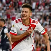 Pep Guardiola recibe con los brazos abiertos al Diablito Echeverri