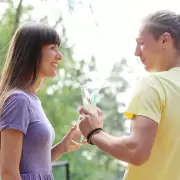�C�mo saber si mi amiga/o me desea? Las pistas claves