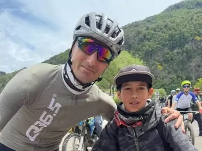 Mateo junto a Lionel Scaloni, en noviembre de 2024.