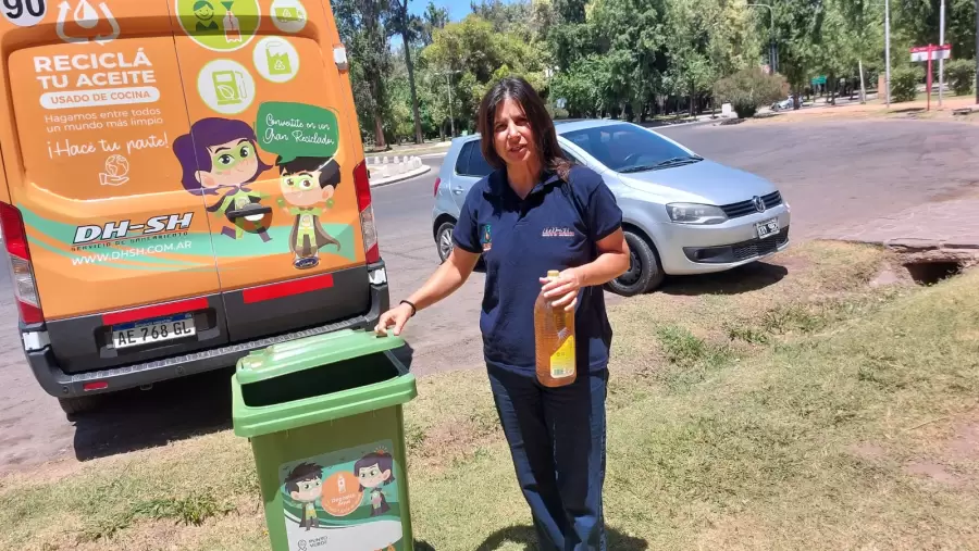 "Tenemos la Campa�a Reciclando Aceite, orientada a la secundaria. Es gratuita y consiste en charlas virtuales con material did�ctico" (S. Brasigliano)