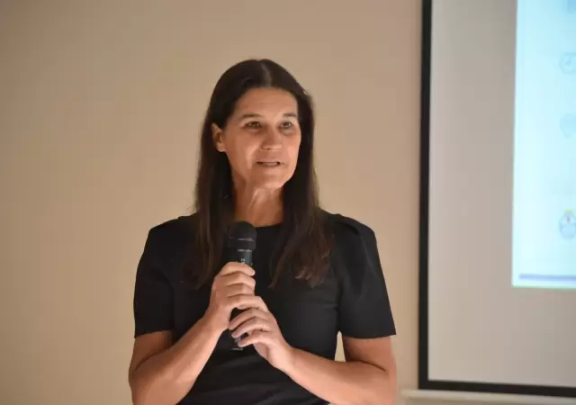 "En el tema de familia y violencia familiar, los notificados deben recibir la respuesta en forma �gil y r�pida" (M. T. Day)