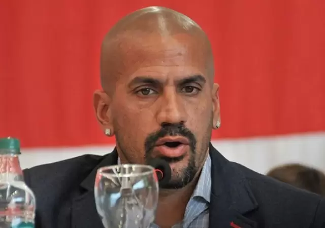 El presidente de Estudiantes y un duro comunicado.