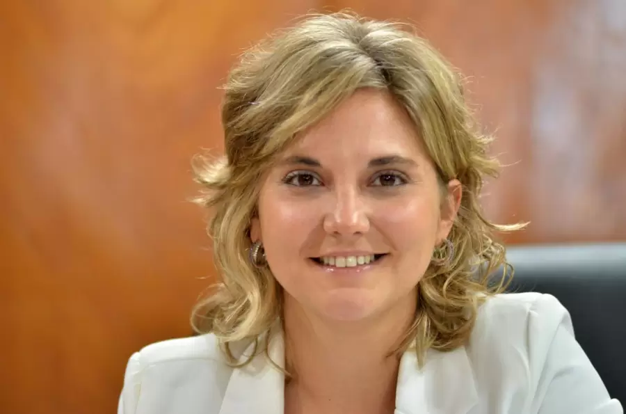 Stefan�a Cora, la reemplazante de Kueiden./