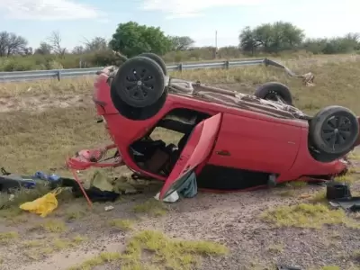 El autom�vil en el que viajaba Jorge Ignacio Heinze qued� volcado en el cantero central a la vera de la Ruta 7 en La Paz.