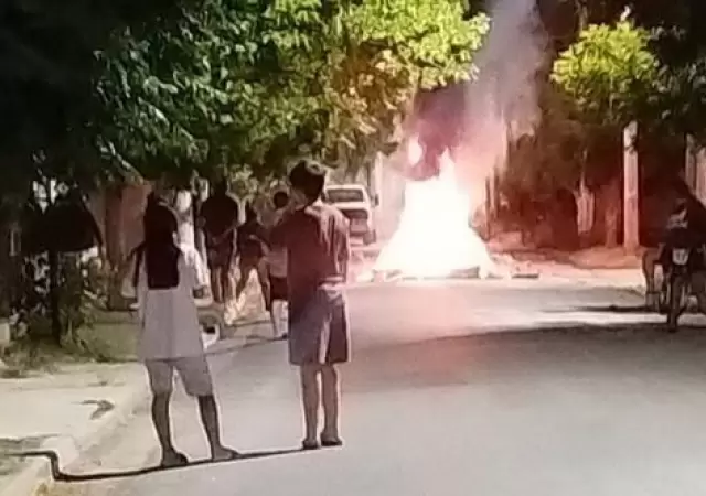 Prendieron fuego la casa del presunto femicida de Natalia Vilte