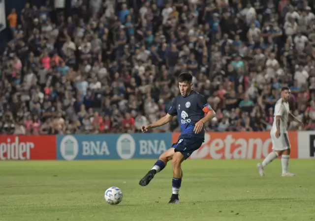 La Lepra no pudo ante Riestra.