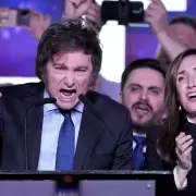 An�bal Urios, analista pol�tico: "Plantear un gobierno austero es un mensaje interesante"
