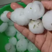 Una fuerte tormenta de piedra y granizo arras� en San Mart�n y Jun�n