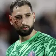Video: la tremenda patada en el rostro al arquero Donnarumma