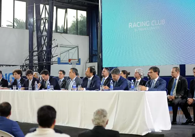 La comisi�n Directiva acad�mica en pleno