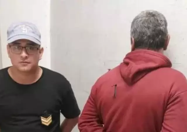 A la derecha, el agresor de 44 a�os, autor del crimen en Pampa del Infierno.