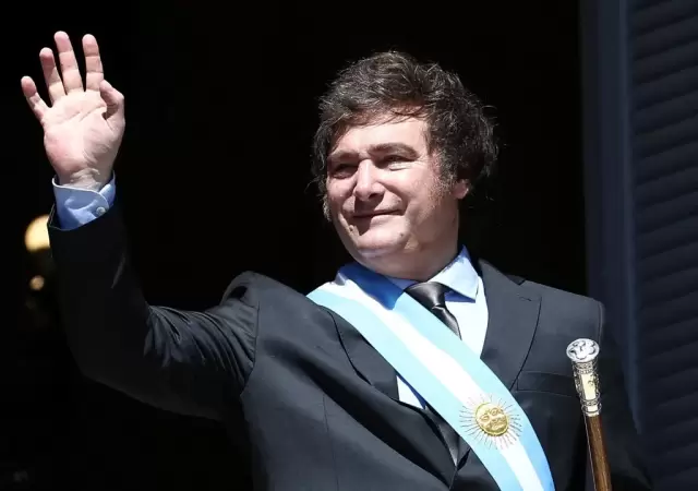 El Gobierno cerr� noviembre con crecimiento de respaldo
