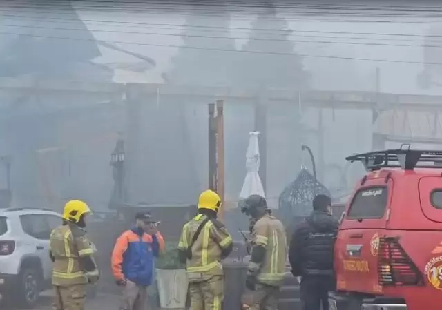 Brasil: una avioneta se estrell� en zona comercial y dej� al menos 9 muertos