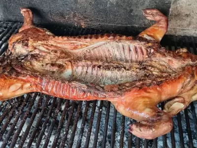 Lech�n asado infaltable en la mesa navide�a