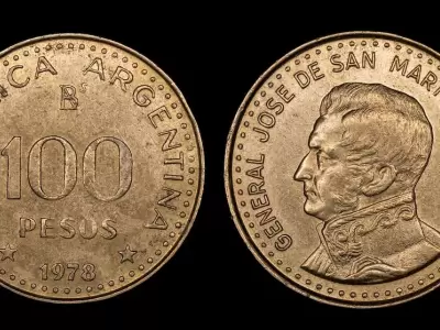 A revolver los cajones de casa.