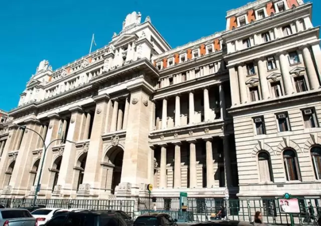 La Corte Suprema de Justicia comienza a funcionar con cuatro miembros.