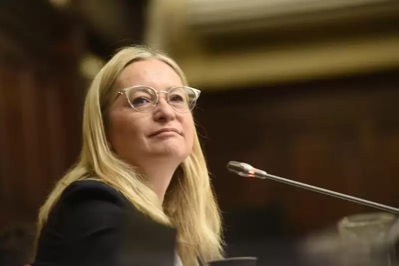 "Las personas tienen la libertad de hacer lo que quieran con su plata" (Hebe Casado)