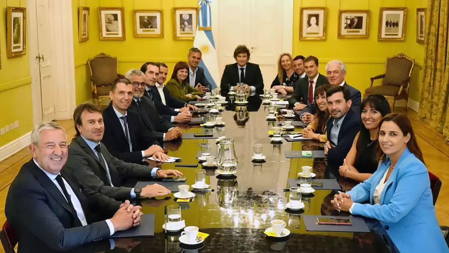 Radicales por el di�logo