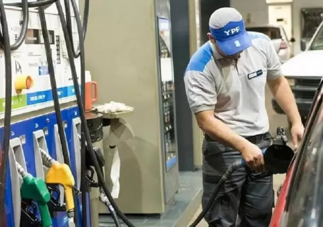 Golpe al bolsillo: desde el pr�ximo viernes suben los combustibles otra vez
