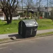 Encontraron fetos en frascos en la basura en un contenedor