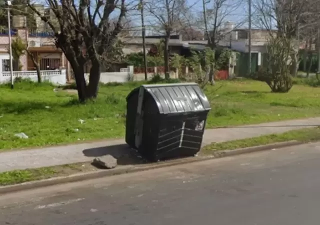El hallazgo lo realiz� un hombre que revisaba la basura en el interior de un contenedor.