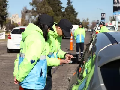 Esto es lo que necesit�s para conducir un auto ajeno durante las vacaciones