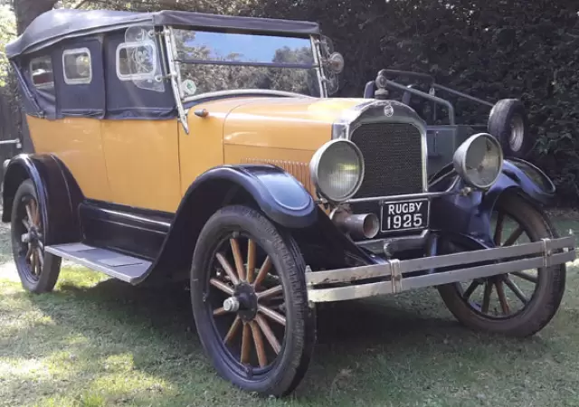 Un Rugby de 1925, coche fabricado por la Durant Motors Company, entre 1923 y 1934.