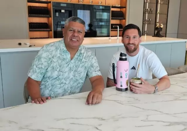 Claudio Tapia y Leonel Messi