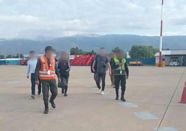 Fue detenido en el Aeropuerto Jorge Wilsterman de la ciudad de Cochabamba.