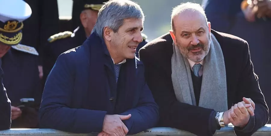 Caputo y Sturzenegger, la economía en sus manos