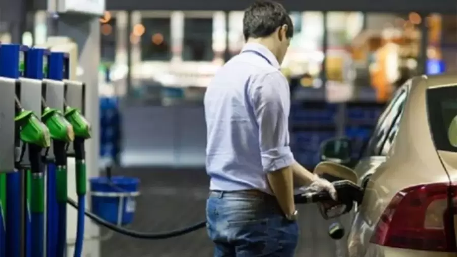 Se viene el autoservicio de combustibles en la Argentina/