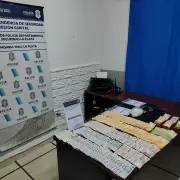 Robaron una casa y los pescaron por no apagar la notebook