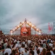Detienen a 12 argentinos por vender drogas en fiestas en Punta del Este