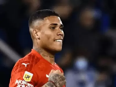 Ayrton Costa ya es refuerzo de Boca